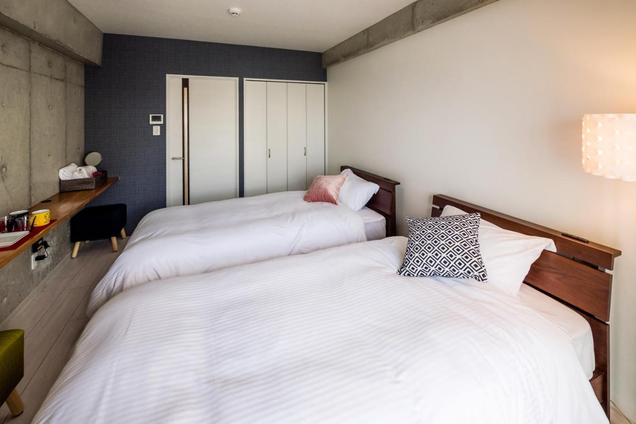 Little Island Okinawa Tomari Aparthotel Buitenkant foto