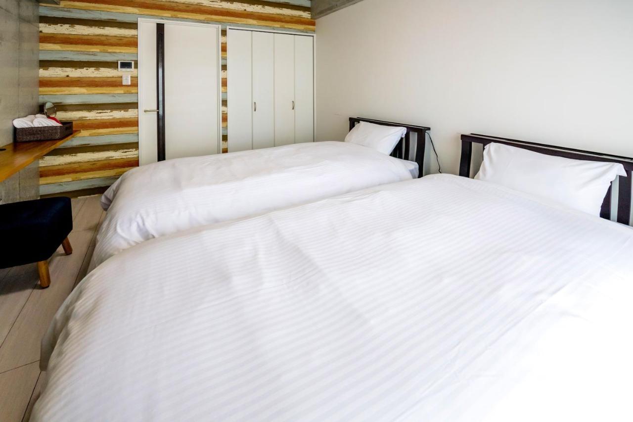 Little Island Okinawa Tomari Aparthotel Buitenkant foto