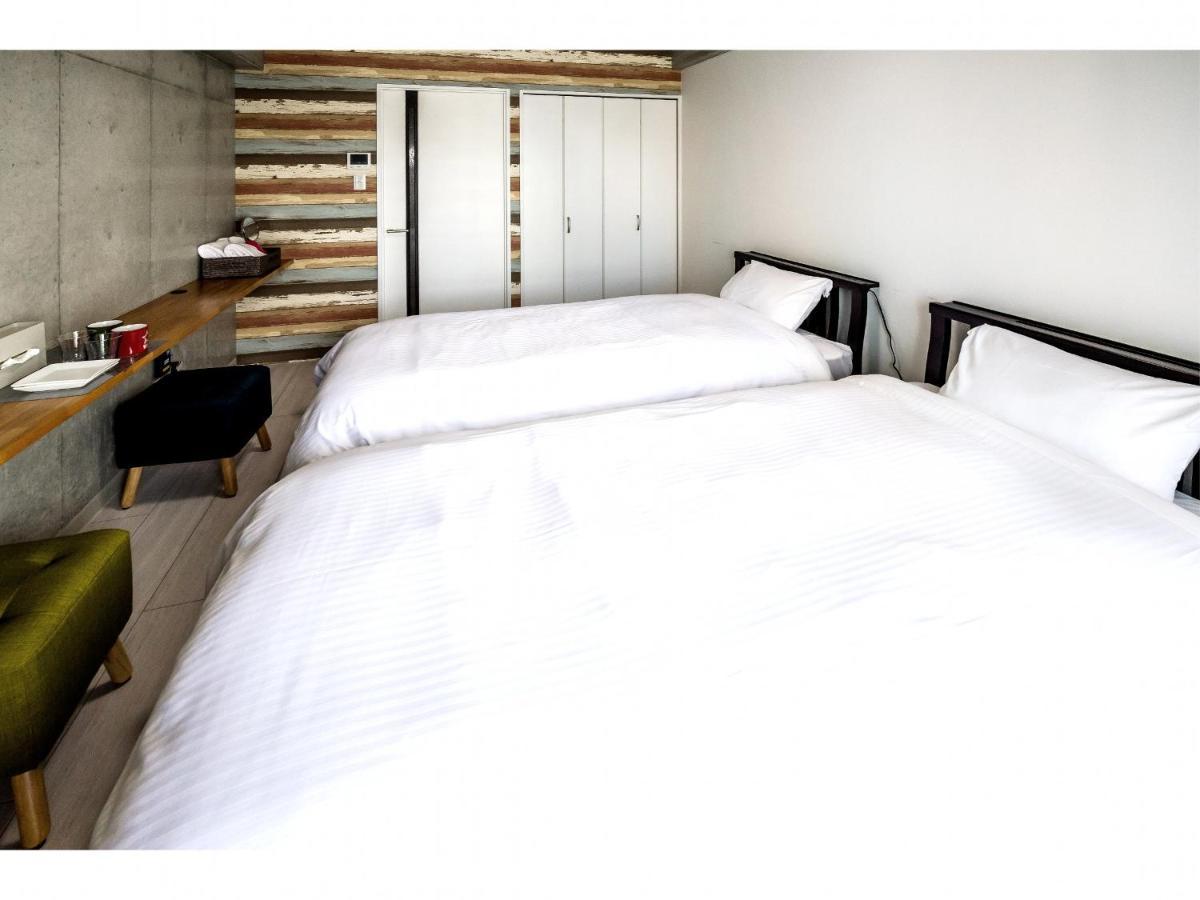 Little Island Okinawa Tomari Aparthotel Buitenkant foto
