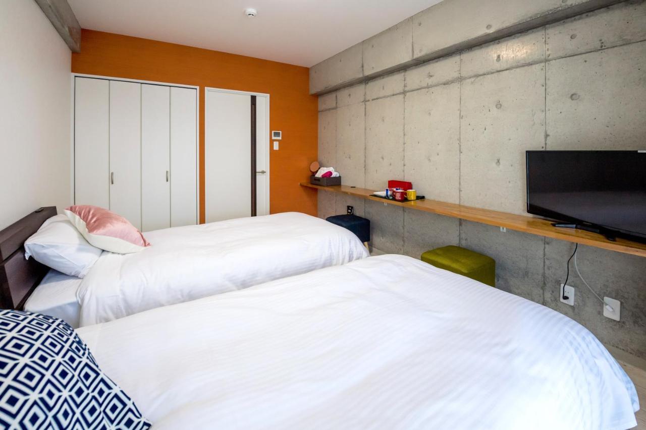 Little Island Okinawa Tomari Aparthotel Buitenkant foto