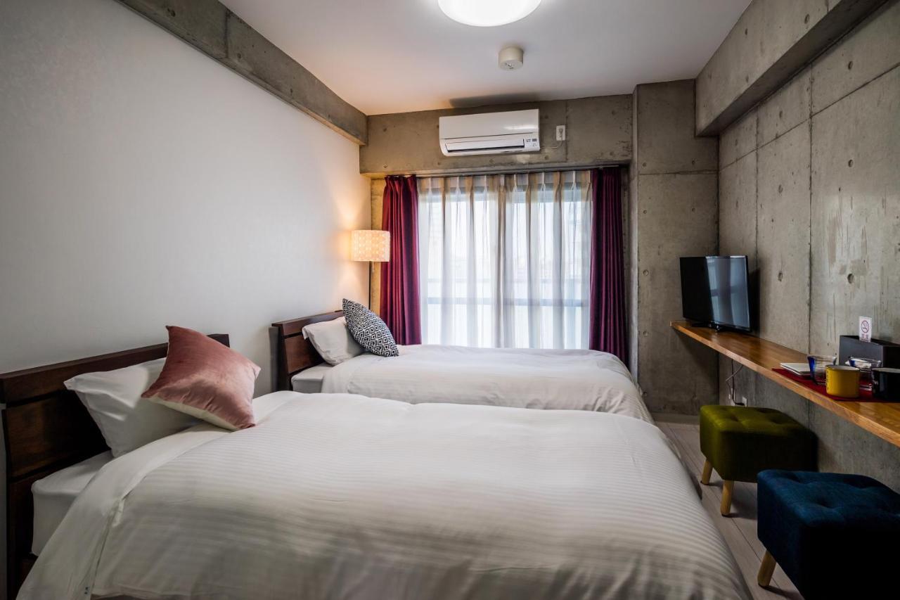Little Island Okinawa Tomari Aparthotel Buitenkant foto